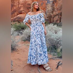 NWT Ivy City Co XXS Madeline Maxi Dress in Indigo Floral